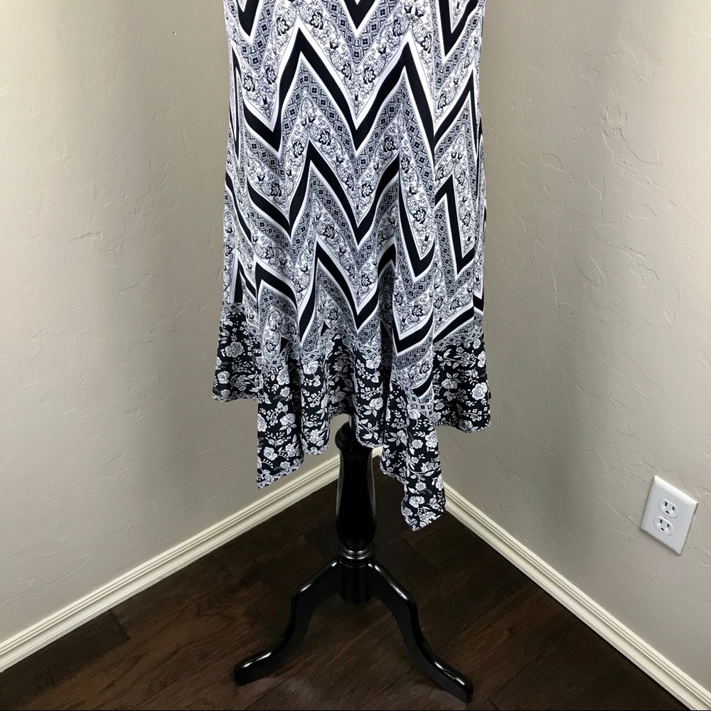 Three Pink Hearts Mixed Print Ruffle Mini Dress - Picture 6 of 8